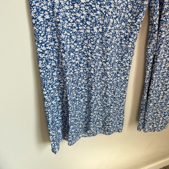 Luukse Wide Leg High Rise Ditsy Floral Pants Blue Rayon Side Zip Flowy Sz Medium - Picture 10 of 11
